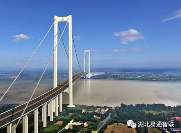 龍潭長江大橋智能監控系統：主纜緊纜機、纜載吊機的協同監控