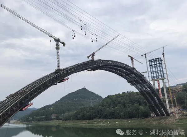 通江河特大橋｜北斗GNSS起重機群防碰撞系統創新實踐